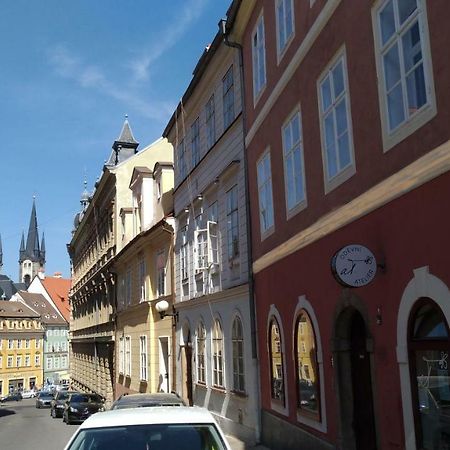 Skromný apartmán v centru Chebu Exterior foto