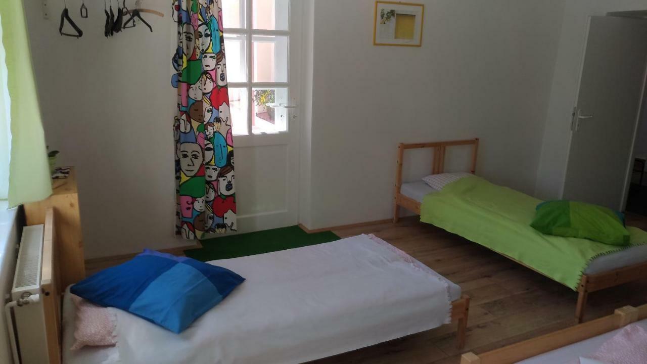 Skromný apartmán v centru Chebu Exterior foto